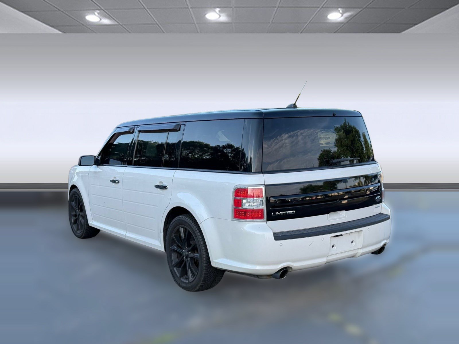 Used 2019 Ford Flex Limited w/ Equipment Group 303A AWD/4WD image 3