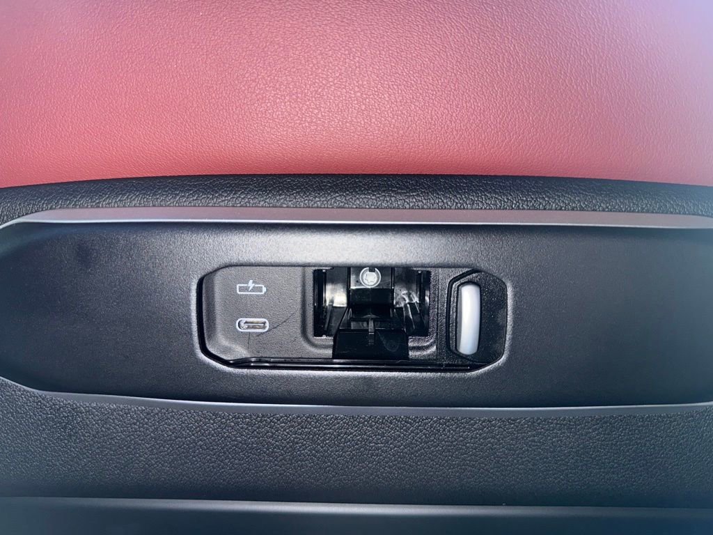 Certified 2024 BMW X6 M60i image 15