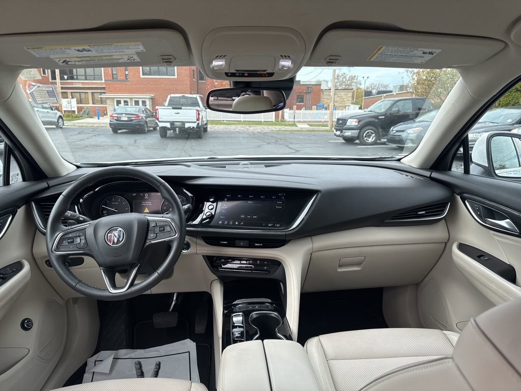 Used 2022 Buick Envision Essence w/ Safety Package image 4