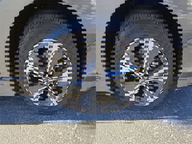 Used 2022 Nissan Leaf SL Plus image 11