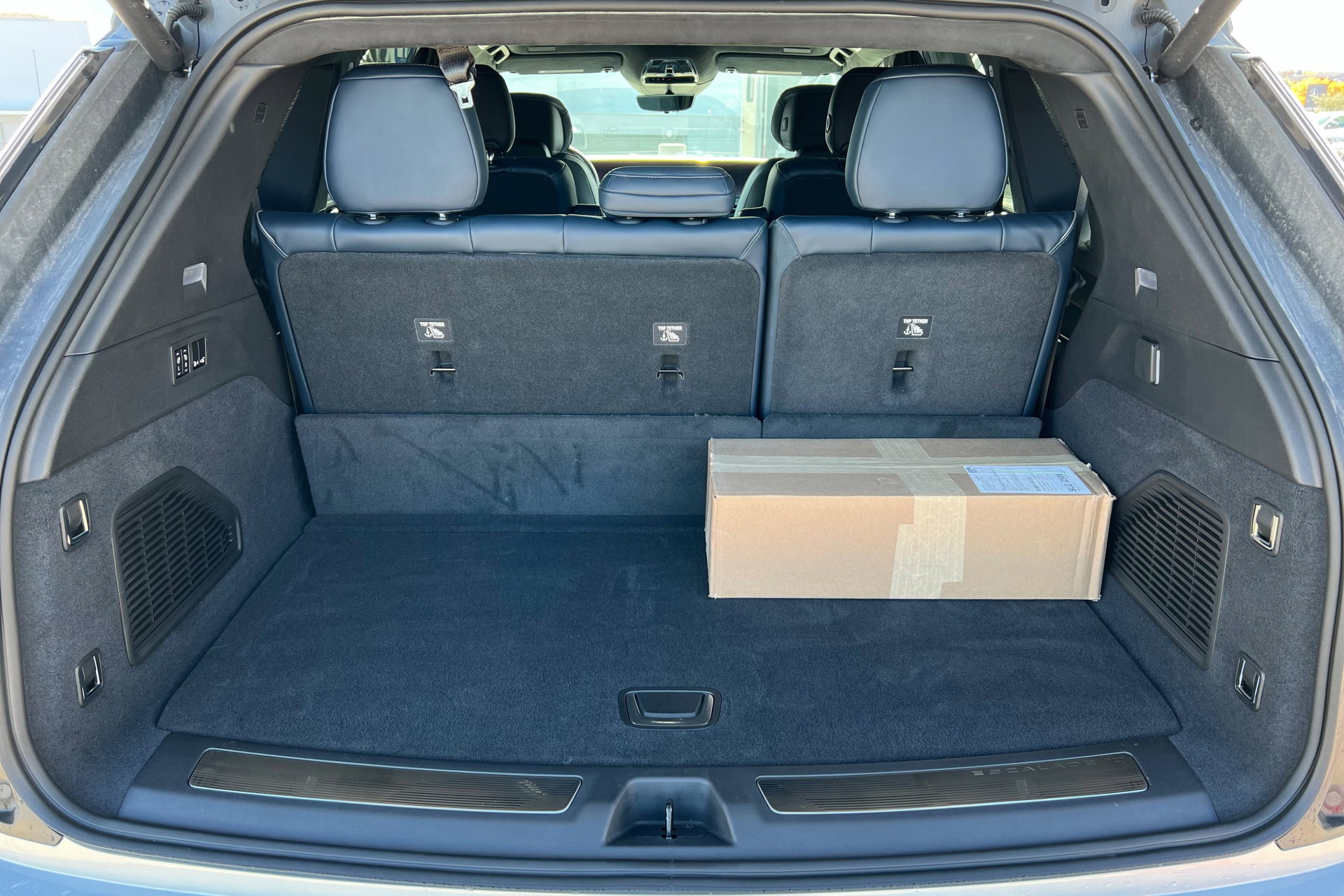 New 2025 Cadillac Escalade IQ Sport 2 w/ LPO, ONYX Package image 24
