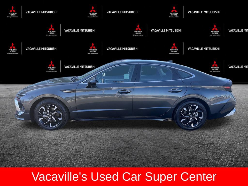 Used 2025 Hyundai Sonata SEL FWD image 2