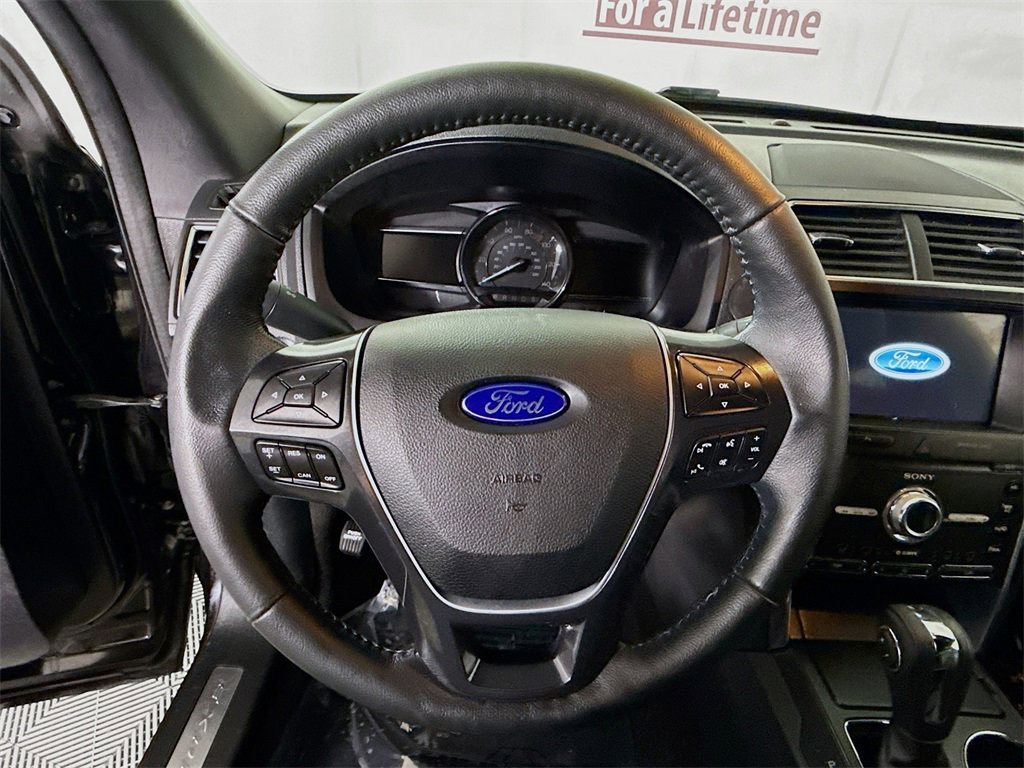 Used 2019 Ford Explorer Limited w/ Class III Trailer Tow Package image 20