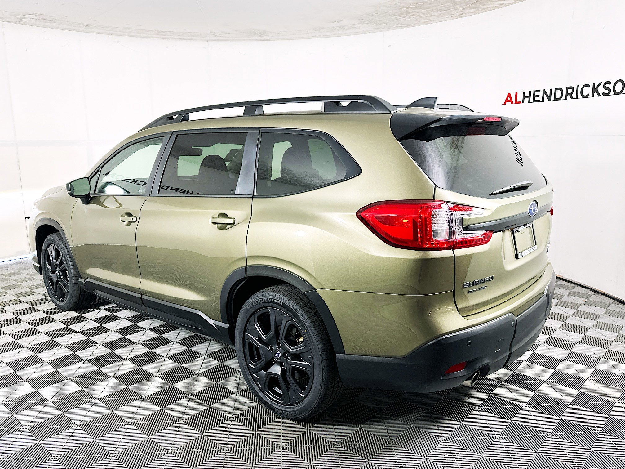 Used 2024 Subaru Ascent Onyx Edition image 5