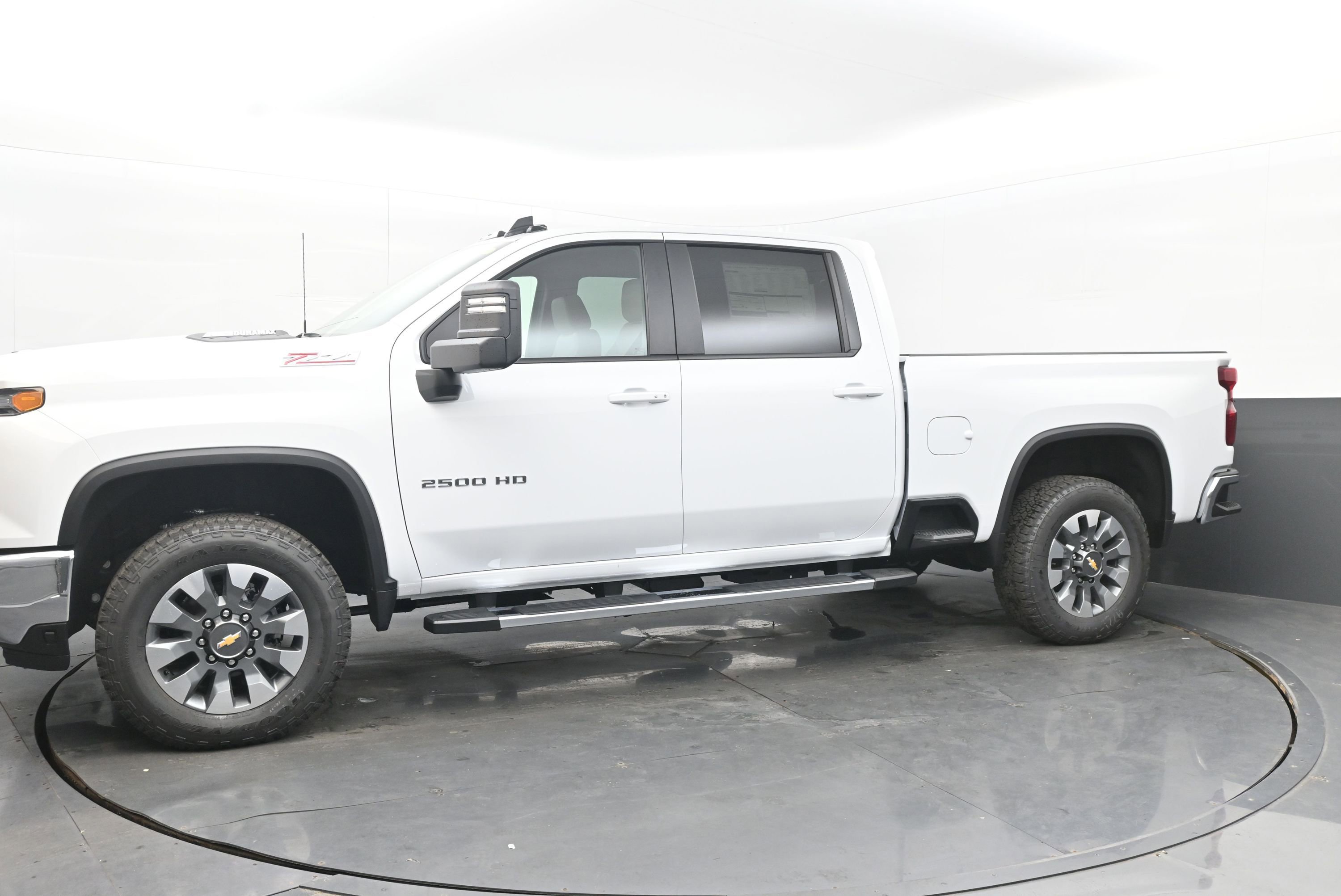 New 2026 Chevrolet Silverado 2500 LT image 5