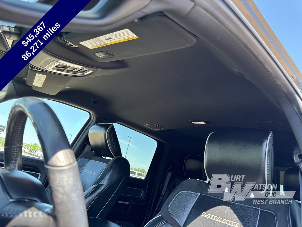 Used 2019 RAM 2500 Laramie w/ Black Appearance Package AWD/4WD image 34