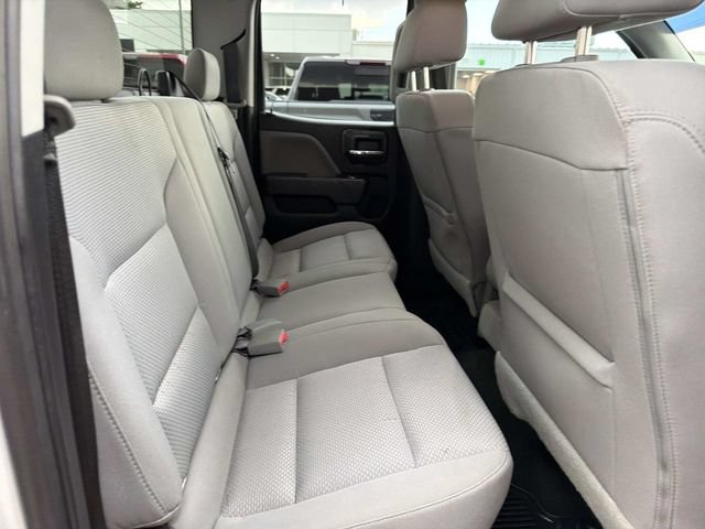Used 2018 Chevrolet Silverado 1500 Custom w/ Custom Value Package AWD/4WD image 12