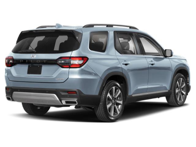 New 2025 Honda Pilot Touring image 5