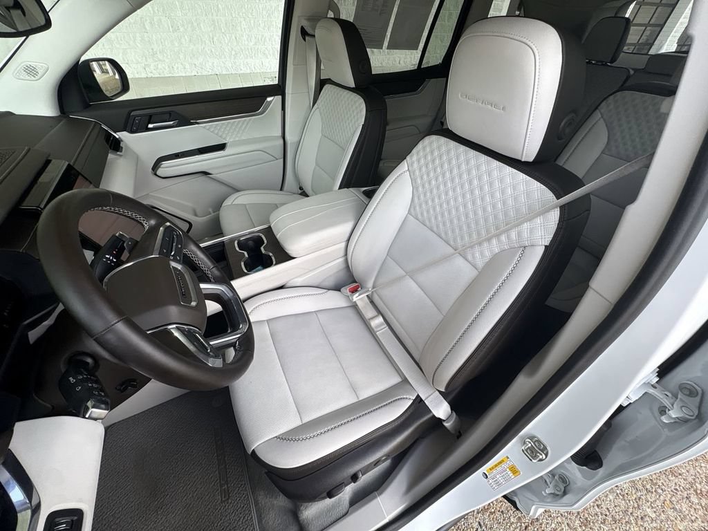 Certified 2024 GMC Acadia Denali AWD/4WD image 19