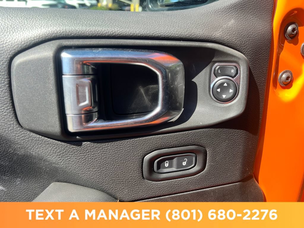 Used 2025 Jeep Gladiator Sport AWD/4WD image 13