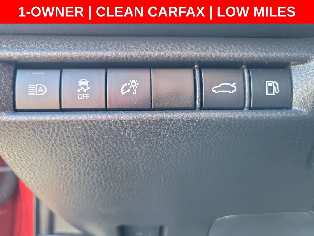 Used 2025 Toyota Camry SE FWD image 24