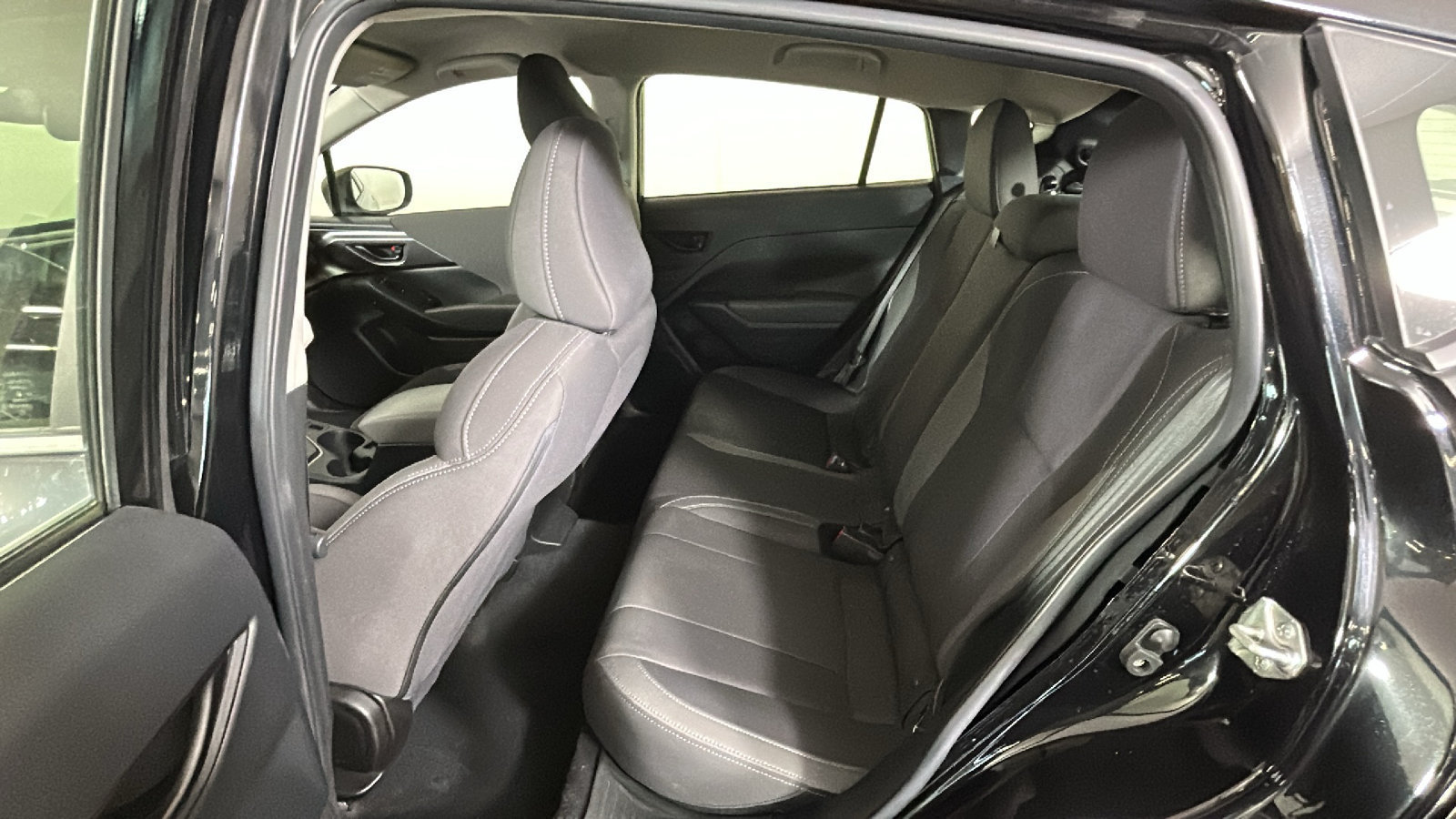 Used 2024 Subaru Impreza 2.0i AWD/4WD image 31