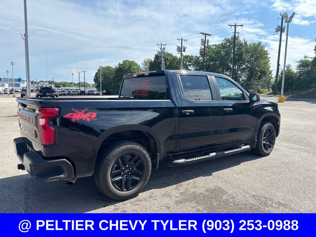 Used 2025 Chevrolet Silverado 1500 Custom w/ Turbomax Blackout Package AWD/4WD image 8