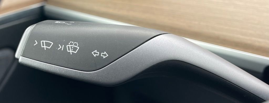 Used 2024 Tesla Model Y Long Range image 23