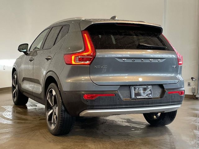 Used 2019 Volvo XC40 T5 Momentum image 6