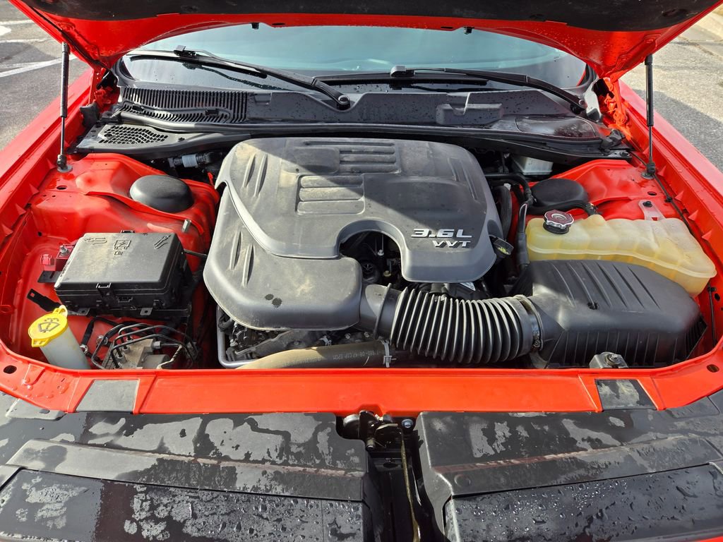 Used 2018 Dodge Challenger GT image 30