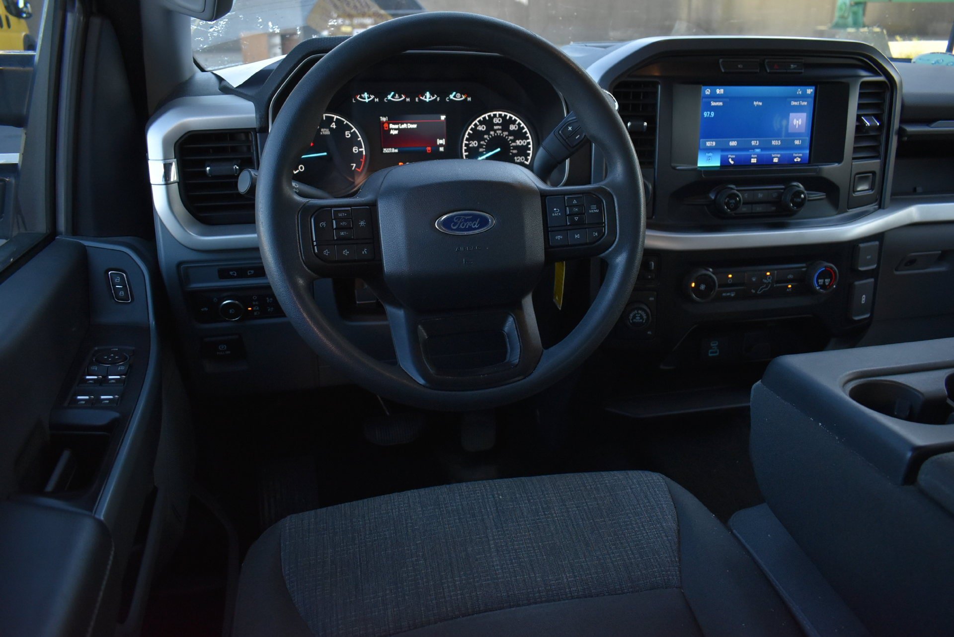 Used 2022 Ford F150 XLT w/ Trailer Tow Package AWD/4WD image 15