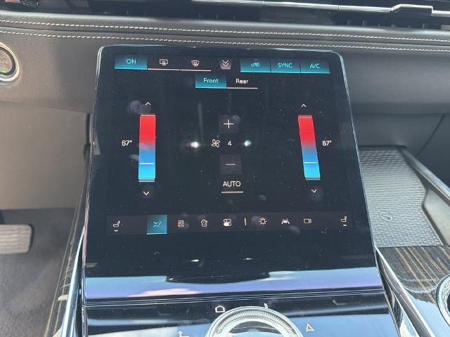 Certified 2025 Cadillac Escalade Premium Luxury AWD/4WD image 34