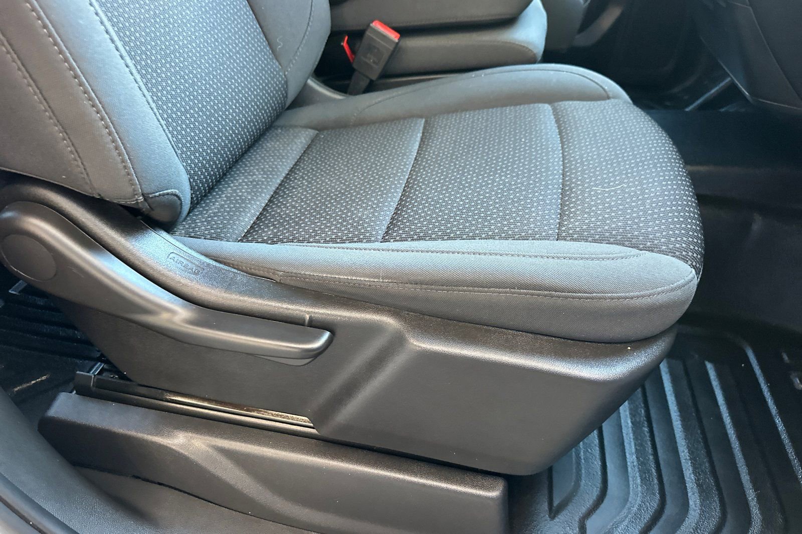 Certified 2022 GMC Sierra 1500 Pro w/ Pro Value Package image 22