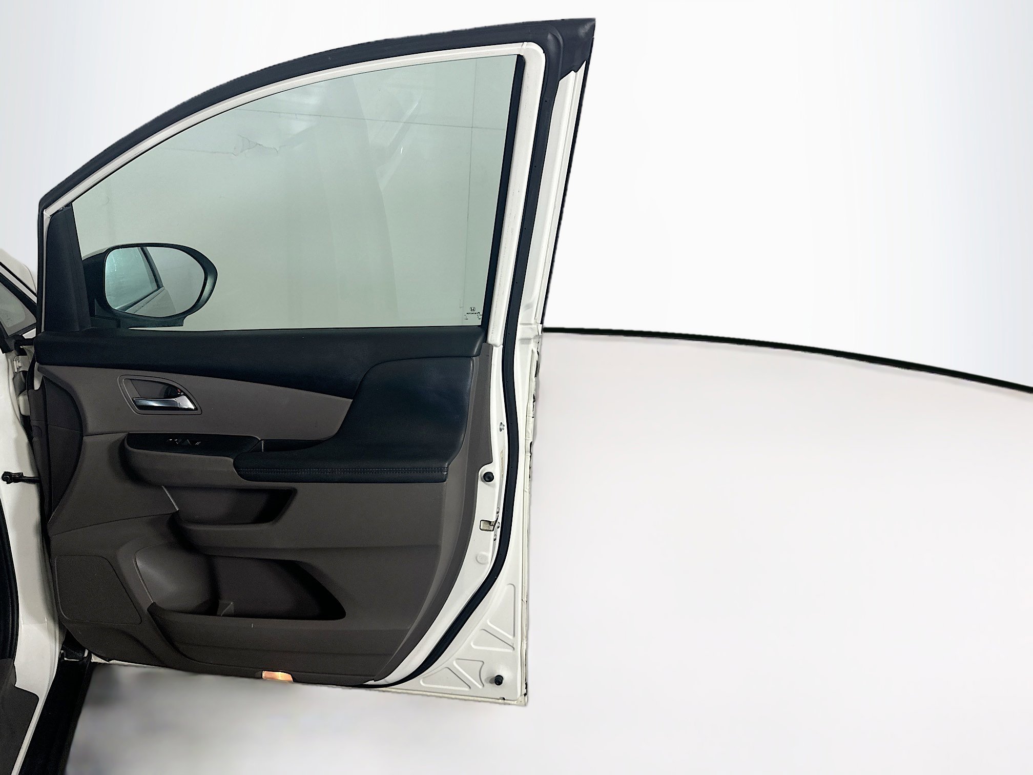 Used 2015 Honda Odyssey EX-L image 34