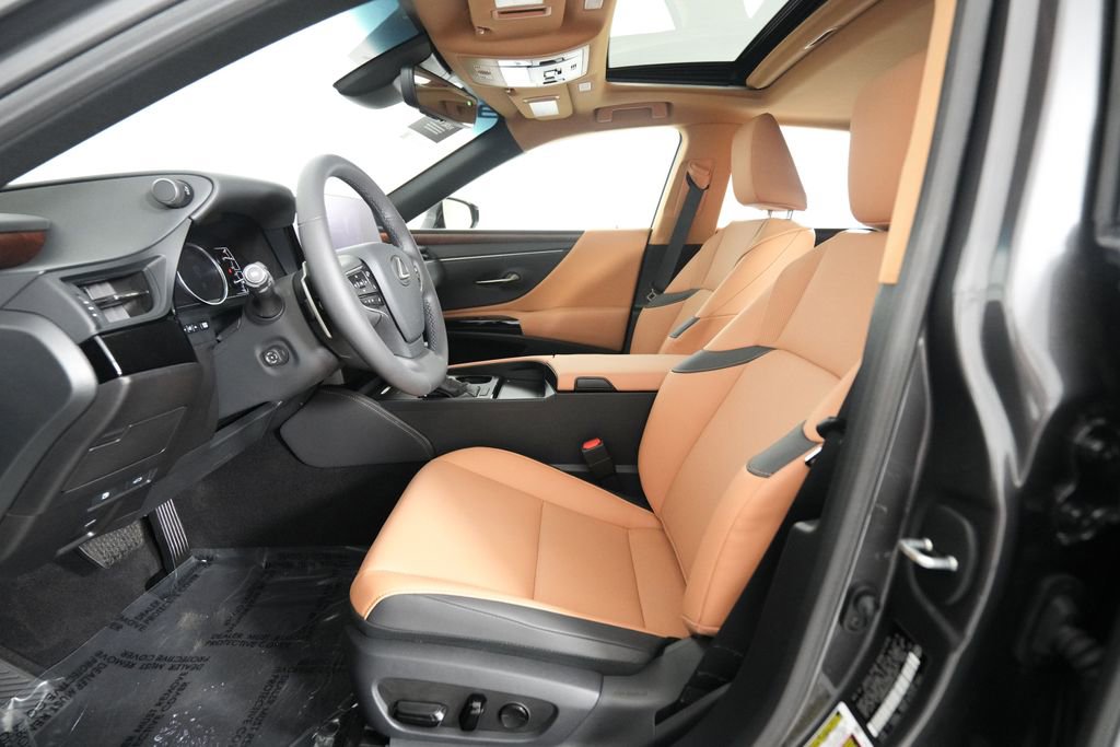 Certified 2024 Lexus ES 350 w/ Premium Package image 9