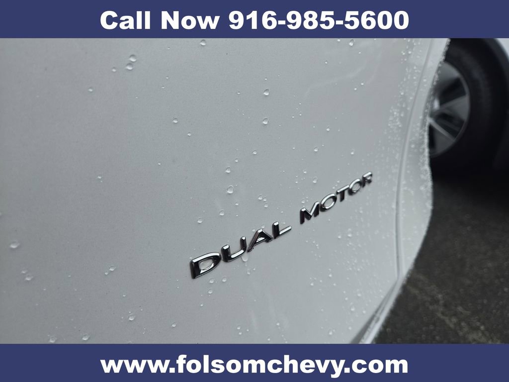 Used 2020 Tesla Model Y Long Range image 32