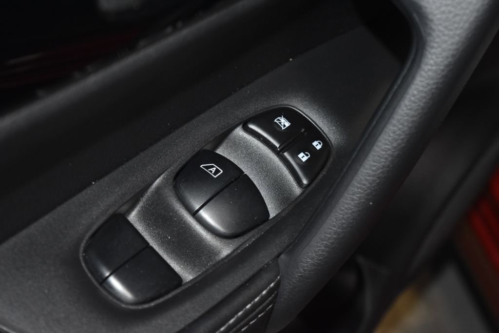 Certified 2022 Nissan Rogue Sport SL w/ Premium Package image 7