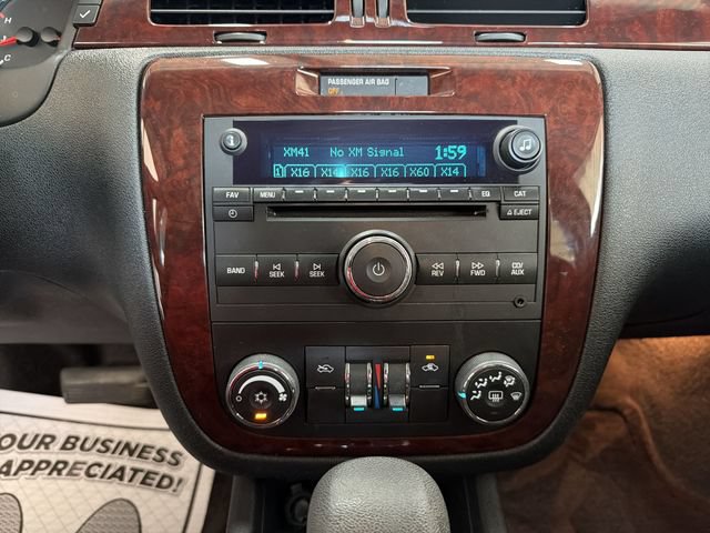 Used 2009 Chevrolet Impala LT FWD image 16