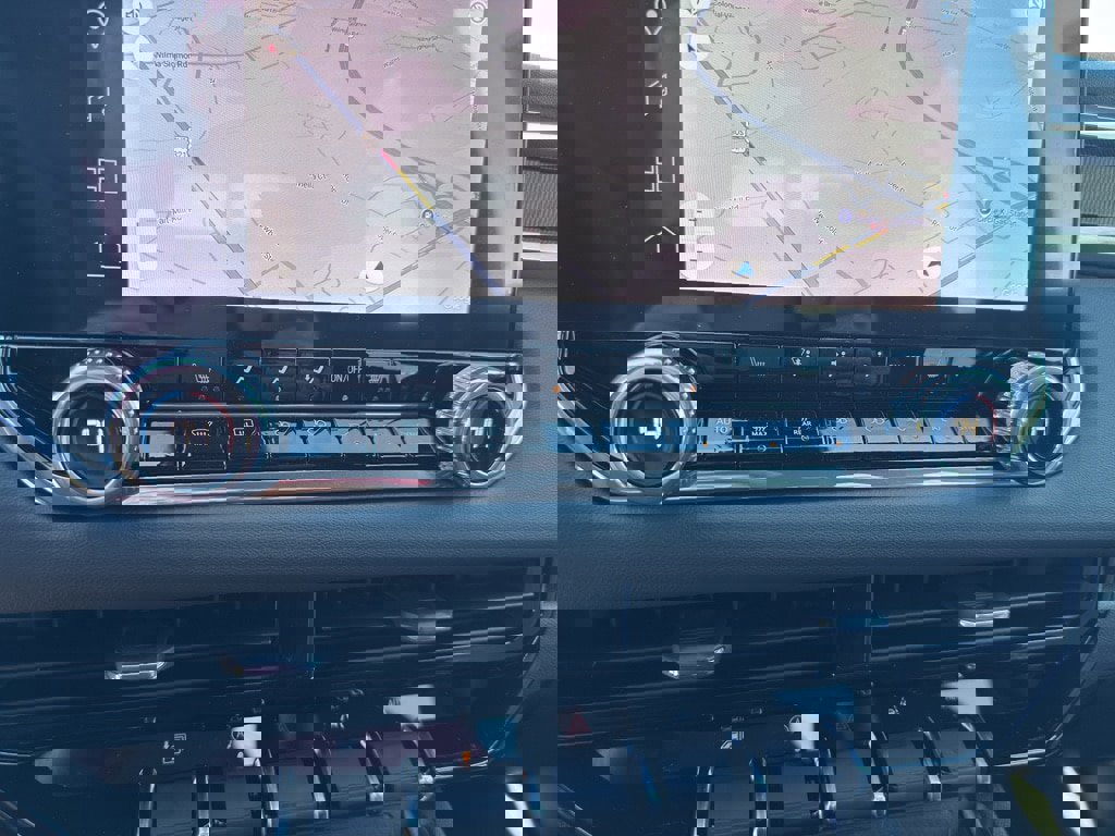 New 2026 GMC Canyon Elevation w/ Convenience Package image 13