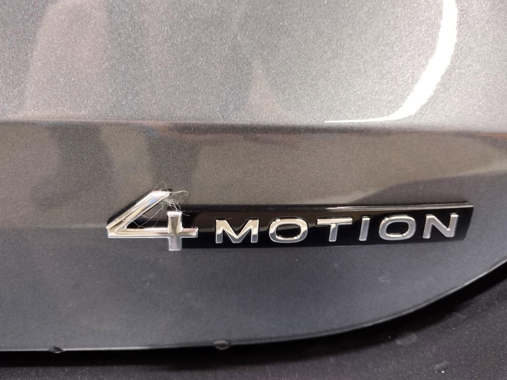 New 2026 Volkswagen Tiguan SE image 13