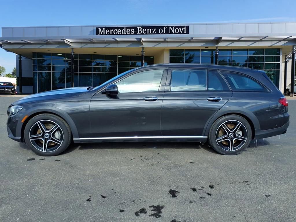 Used 2021 Mercedes-Benz E 450 4MATIC All-Terrain Wagon image 2