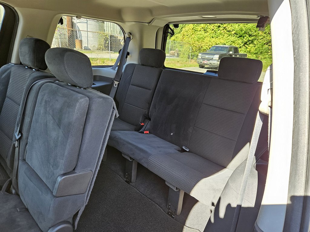 Used 2011 Nissan Armada SV image 8