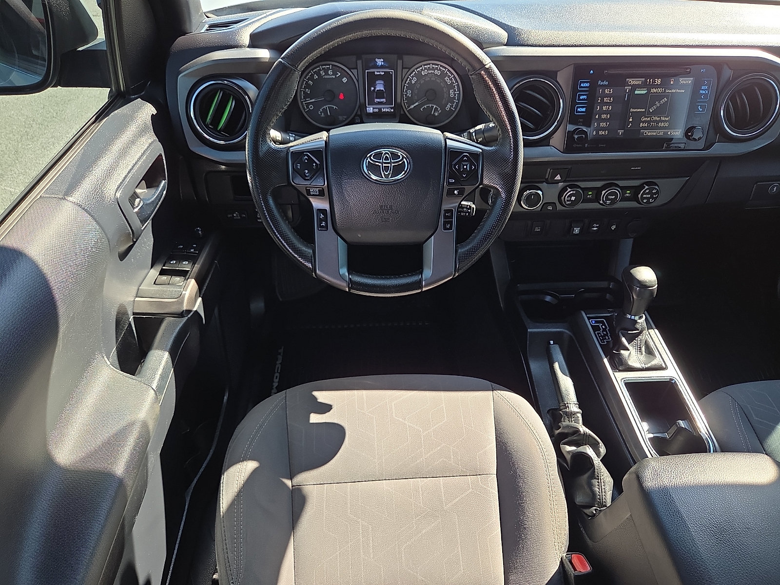Used 2019 Toyota Tacoma TRD Sport AWD/4WD image 11