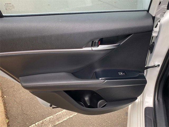 Used 2020 Toyota Camry XSE image 10
