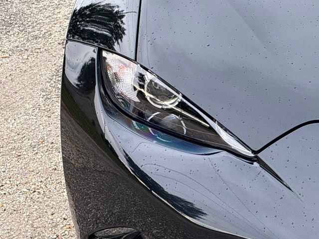 Used 2021 MAZDA MX-5 Miata RF Grand Touring RWD image 9
