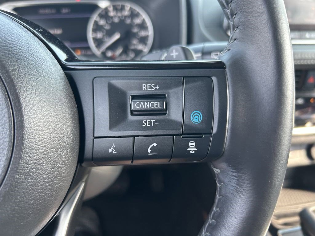 Used 2021 Nissan Rogue SL AWD/4WD image 17