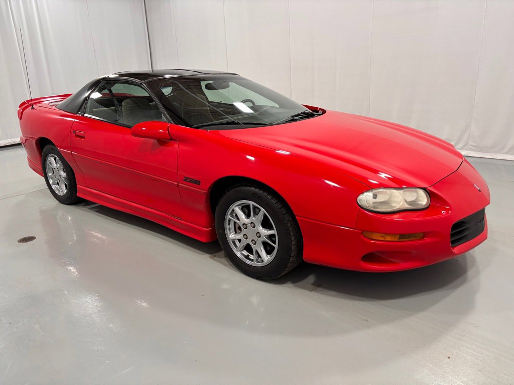 Used 2001 Chevrolet Camaro Z28 w/ Preferred Equipment Group 2 RWD image 3