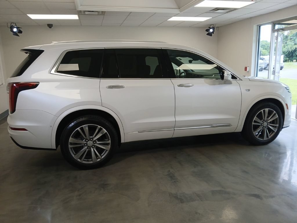 Used 2022 Cadillac XT6 Premium Luxury w/ Technology Package AWD/4WD image 8