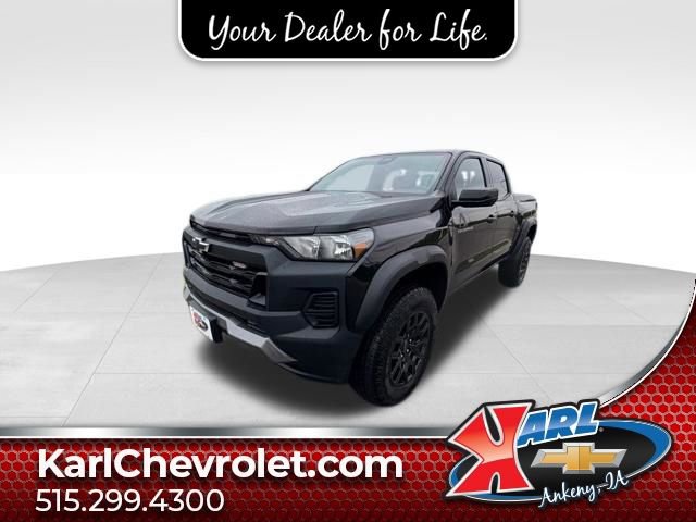 Used 2023 Chevrolet Colorado Trail Boss w/ Advanced Trailering Package AWD/4WD image 1