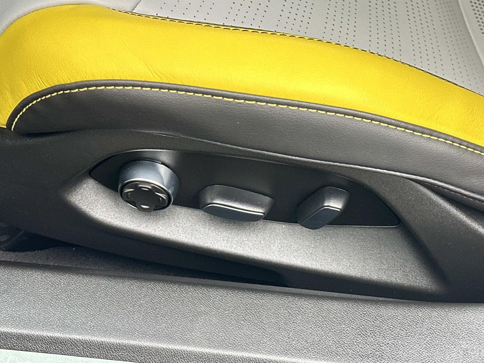 Used 2022 Chevrolet Corvette Stingray Premium Conv image 24