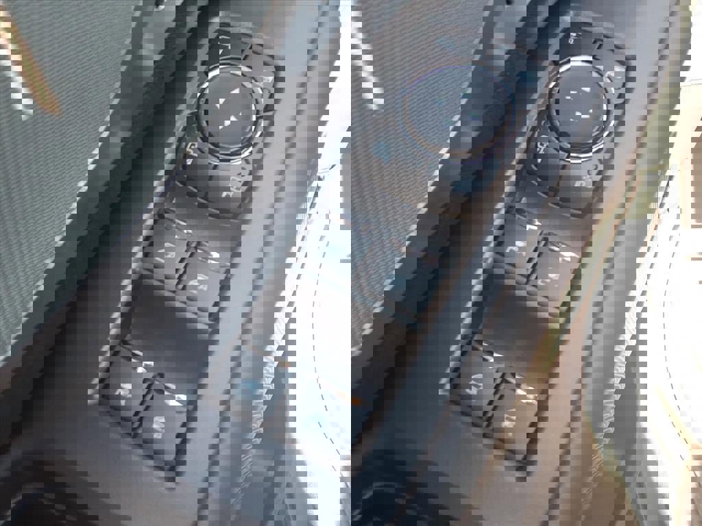 Used 2025 Ford Expedition Active image 24