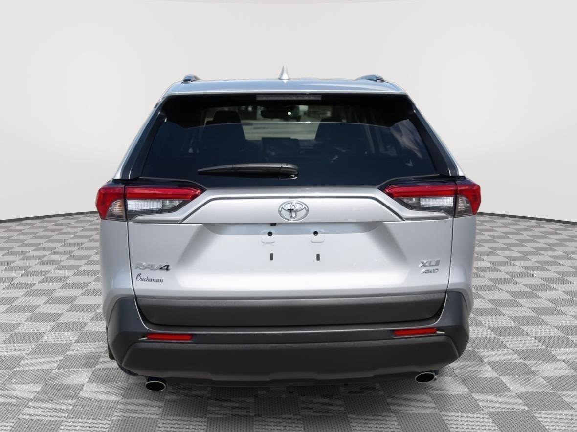 Used 2023 Toyota RAV4 XLE Premium image 24
