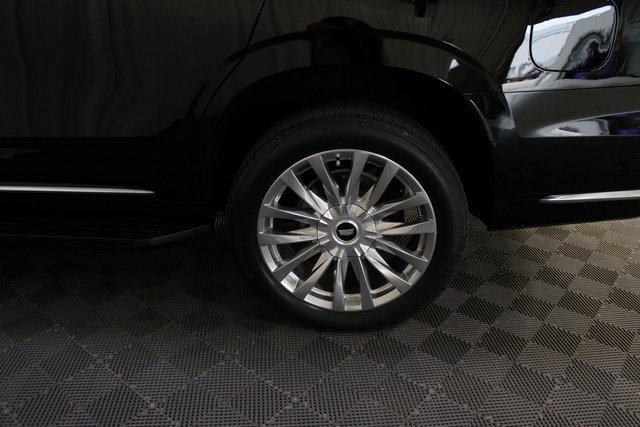 Used 2023 Cadillac Escalade Premium Luxury w/ LPO, Floor Liner Package image 10