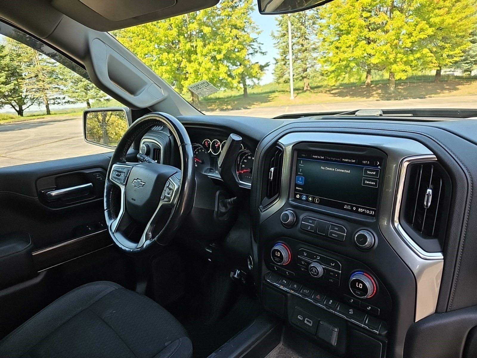Used 2022 Chevrolet Silverado 1500 RST AWD/4WD image 13