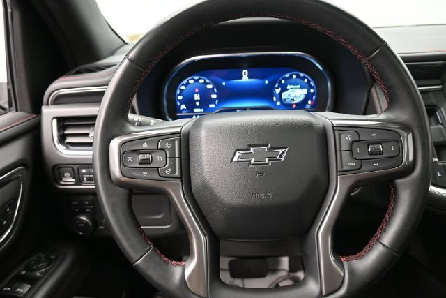 Used 2024 Chevrolet Suburban RST w/ Luxury Package AWD/4WD image 8