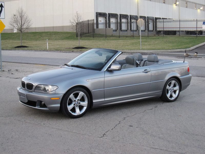Used 2004 BMW 325Ci Convertible RWD image 17