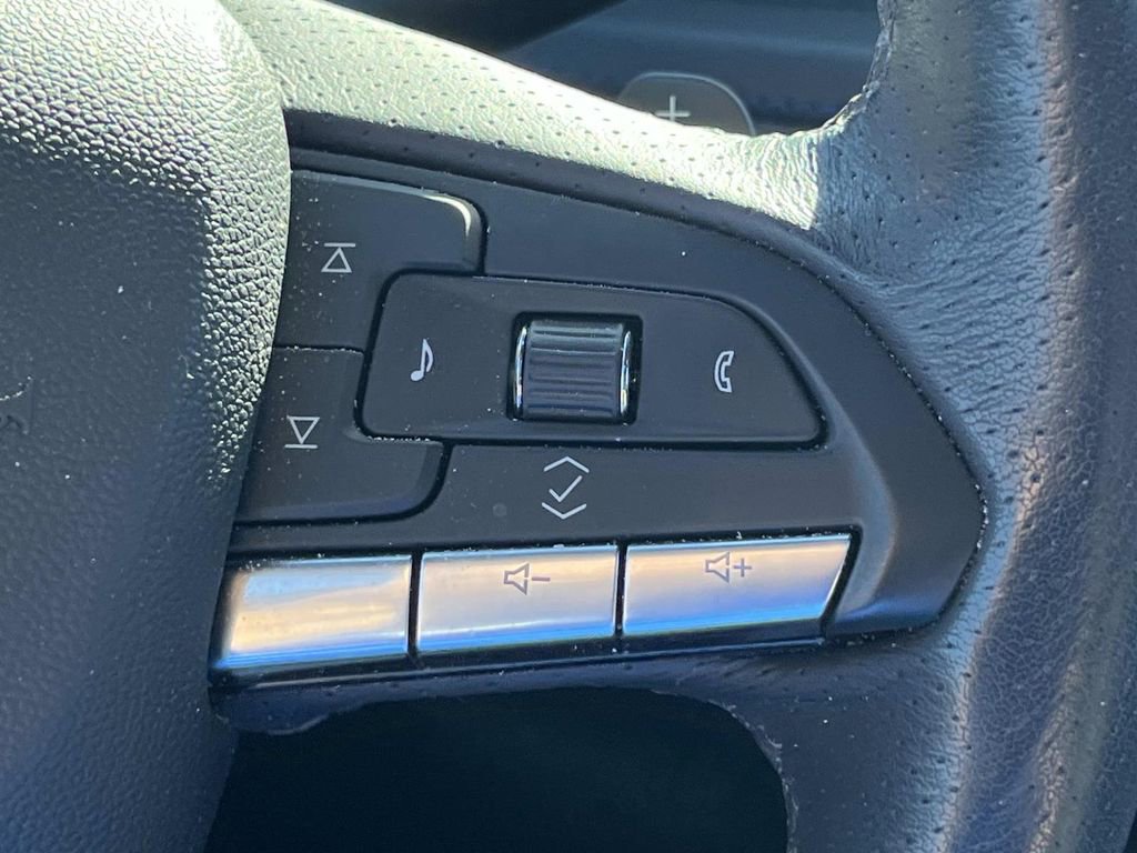 Certified 2024 Cadillac XT4 Sport image 32