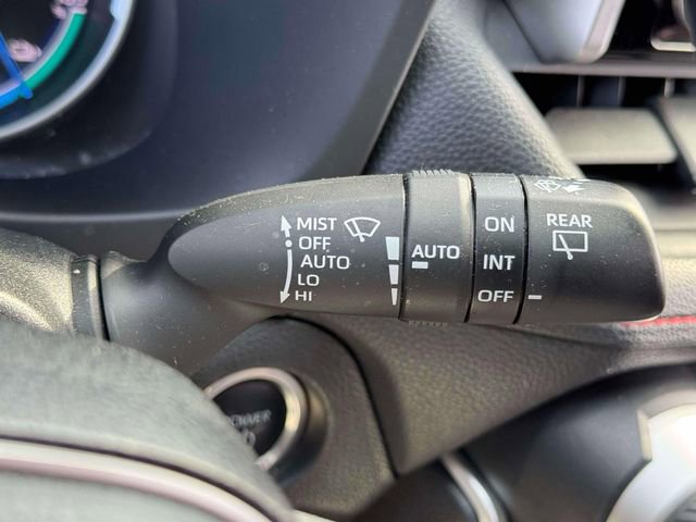 Used 2023 Toyota RAV4 SE w/ Weather & Moonroof Package image 23