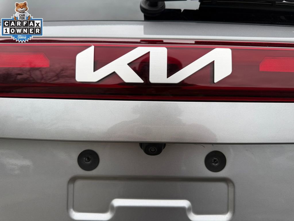Certified 2025 Kia Seltos S FWD image 17