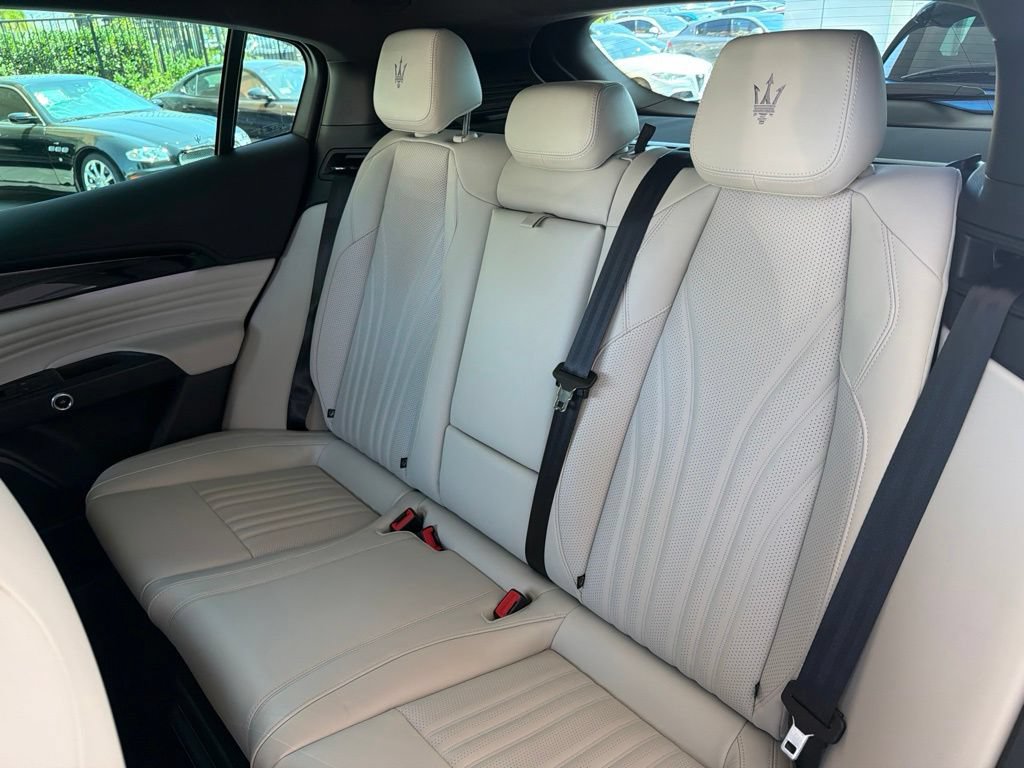 Certified 2023 Maserati Grecale Modena AWD/4WD image 20